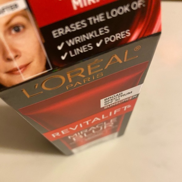 Miracle Blur revitalift L’Oréal Paris NEW SEALED - Picture 5 of 8